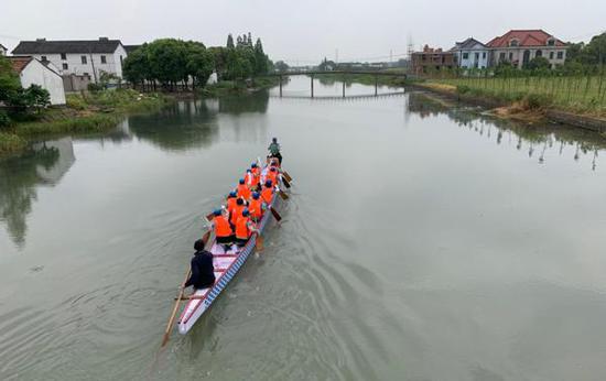 特写|赛出生命的宽度 上海有支癌症康复者龙舟队